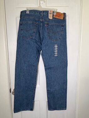 Levi's Men's Classic Straight Blue Denim Jeans 36x32